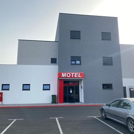 Belamionix Motel Bosanski Samac 외부 사진